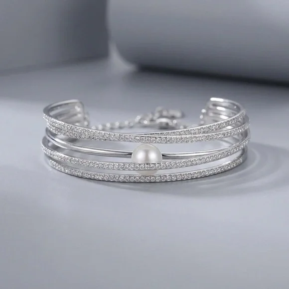 Swarovski Elegant Silver Pearl Bracelet - Picture 1 of 3